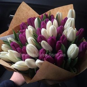 букет квітів на 8 березня